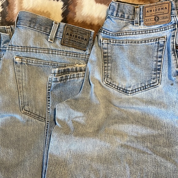Levi “The Original “ Relaxed jeans Bundle - Picture 2 of 5